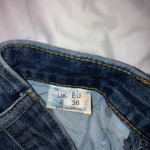 SOLD Nasty Gal blue denim shorts with white stripes on the sides. - Picture 4 of 4